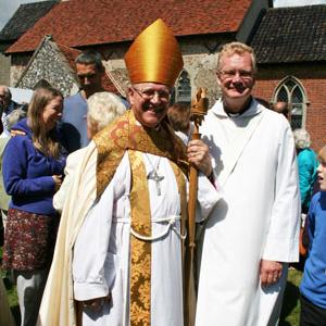 BishopLocalVicarMichaelWomackStAndrewsRedlingfield web 01