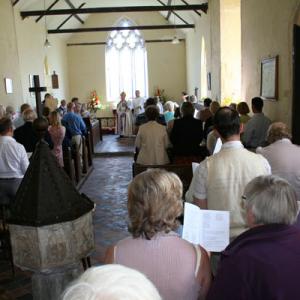 BishopServiceStAndrewsRedlingfield web 01